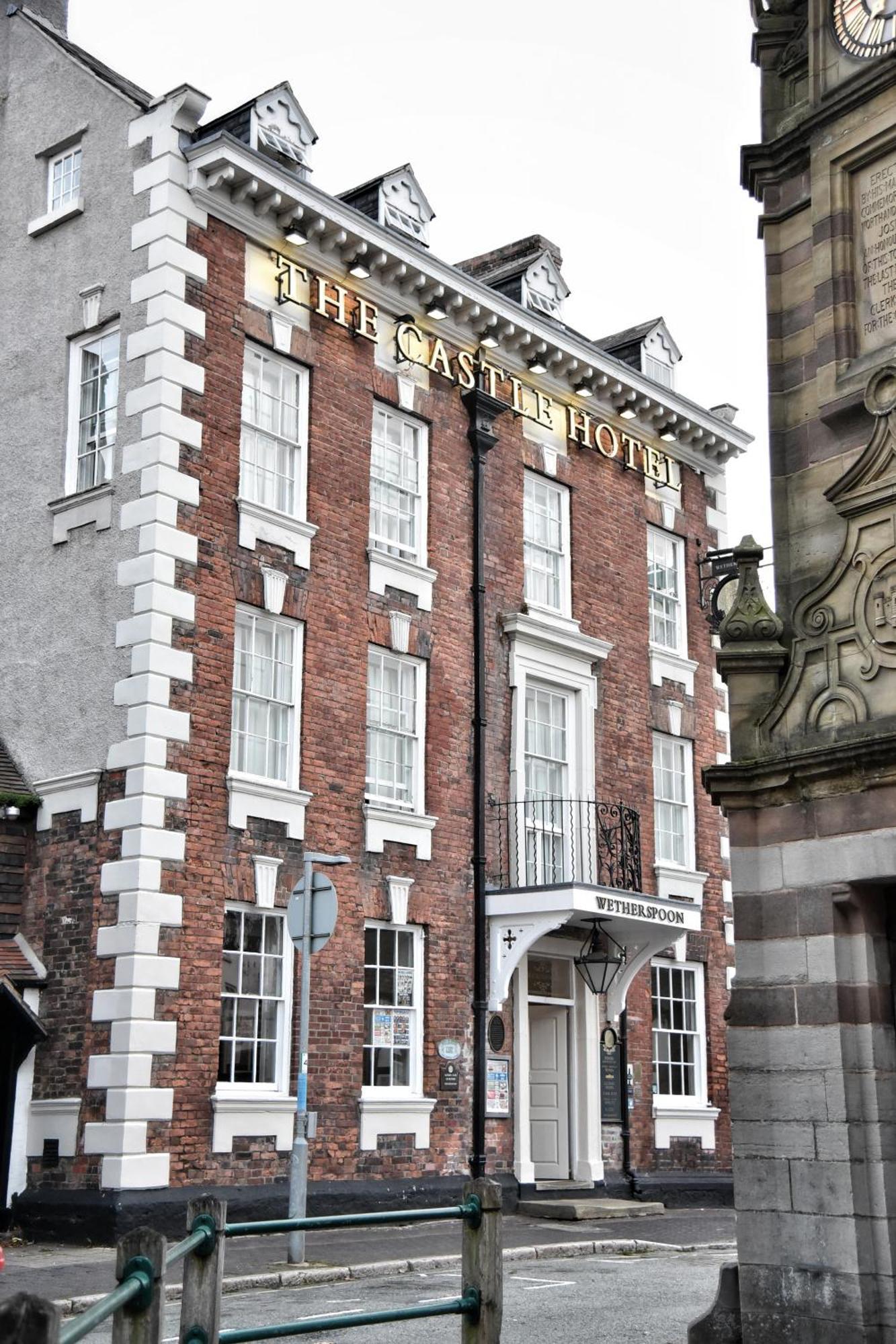 The Castle Hotel Wetherspoon Рітін Екстер'єр фото