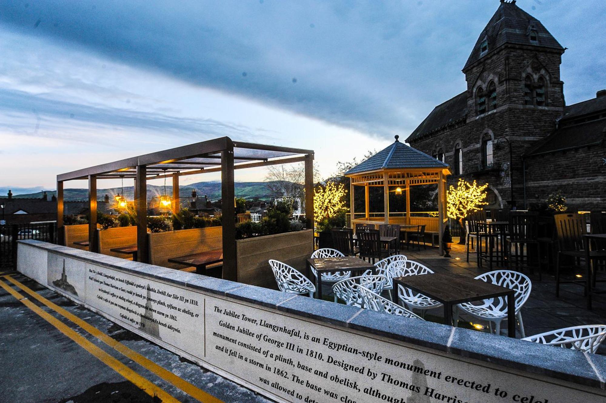 The Castle Hotel Wetherspoon Рітін Екстер'єр фото
